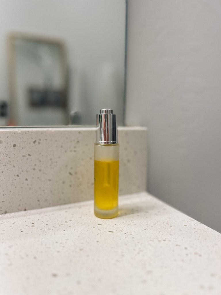 Jojoba oil for after sun care to heal sunburns